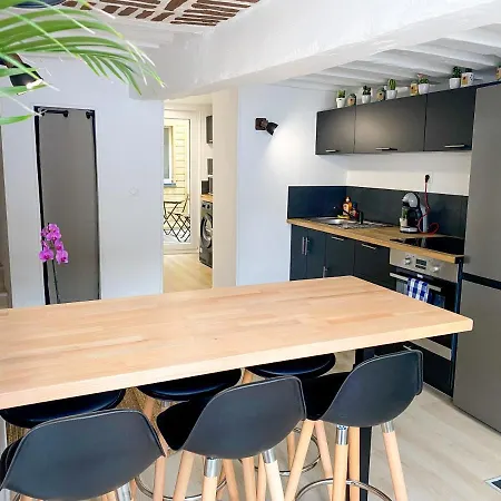 Holiday home Charmante Maison Centre-ville Rouen